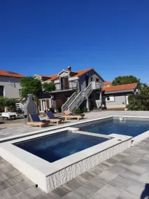Apartments Vojni - with pool - Image 5