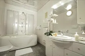 Hotel Phoenix - Image 2