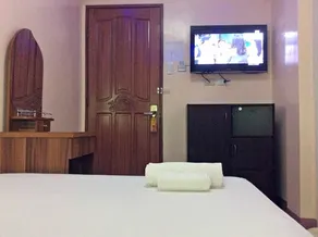 D'Narra Hotel and Restobar - Image 4