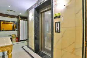 Mas Hotel And Suites By OYO Rooms - Image 2