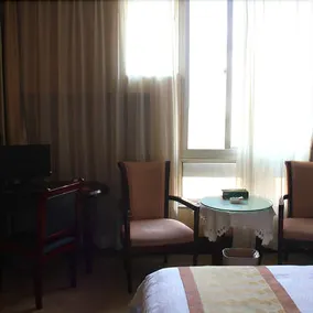 Xi Hu Resort Hotel - Image 4