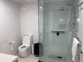 Cosmopolitan Exclusive Rental Apartments - Image 2