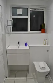 1 Bedroom Apartment With Balcony in Angel - Image 2