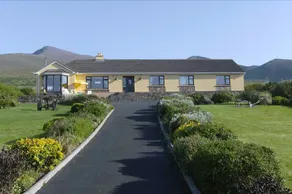 Beenoskee Bed and Breakfast - Image 5