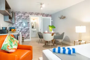 Beachside All Suites Hotel - Image 3