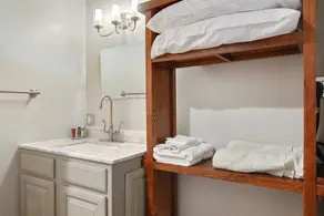 2038 Iberville Studio Rear 2BD - Image 5