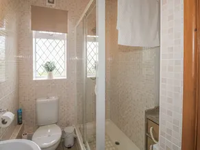 Old School House - Image 5