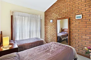 Macadamia Court, 2/8 Government Road - Image 2