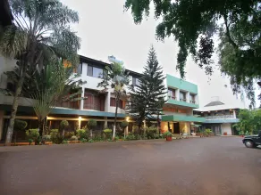 The Planter's Court - Image 4