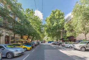 Venus Apartments - Broadway II - Image 3