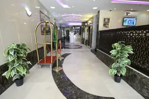 Rose Wood - Image 2