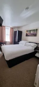Comfort Rooms - Image 3