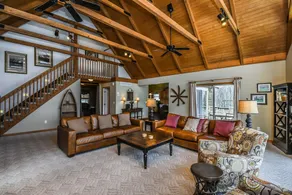 Mountain Merlot House - Image 4