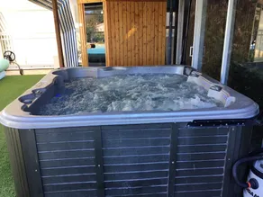 Villa de 2 chambres avec piscine privee sauna et jardin clos a Tourrettes - Image 2