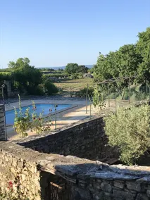Maison accueillante à Orgnac-l'Aven avec piscine partagée - Image 3