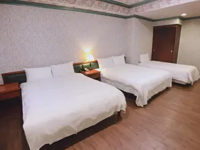 Hong Yue Zhuang Hotspring Hotel - Image 5