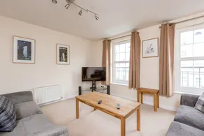 404 Dalry Gait Apartment 2 - Image 5