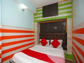 The Shyam Regency by OYO Rooms - Image 4