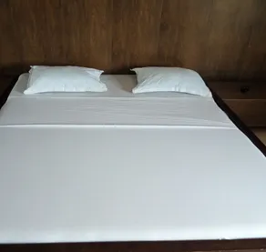 Chic Hotel - Image 5