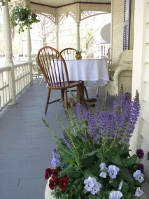 Rose Arbour Bed and Breakfast - Image 2