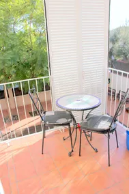 Caru Apartments - Image 5
