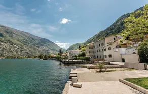 Beautiful Home in Kotor With 3 Bedrooms and Wifi - Image 2