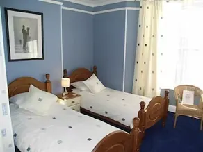 Meadowlea Guest House - Image 3