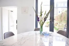 Bright Home in Stoke Newington - Image 5