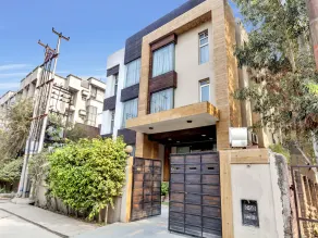 Sector 31 Noida - Image 4