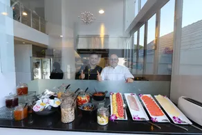 BTR Suites Hotel - Image 2