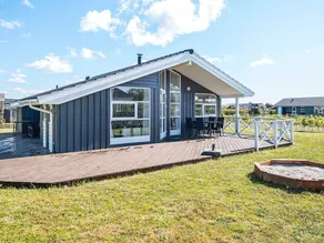 Beautiful Holiday Home Near Juelsminde With Sauna - Image 4