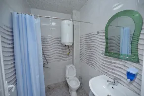 Hulus Hotel - Image 3