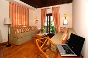 Kentrikon Boutique Hotel - Image 3