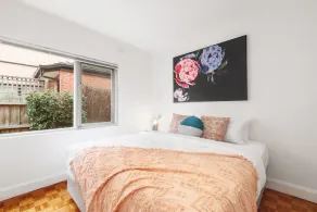 Balcony Retreat Apartment by Ready Set Host - Image 4