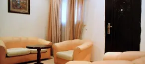 Reliance Royal Suites - Image 5