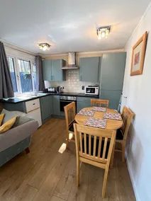 Cosy 2BD Chalet St Ives Holiday Village - Image 4