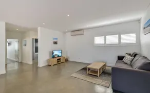 Magnificent Beach House - Image 5