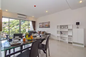 Chic Residence by Fullrooms - Image 4