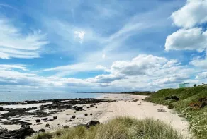 Beautiful Modern Cottage by the Sea in Scotland - Image 5