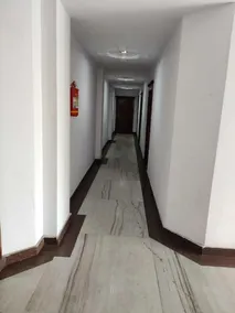 HMC Hotel - Image 5