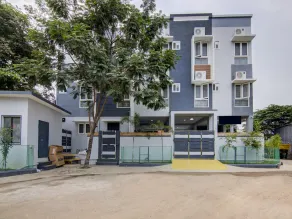 Royal Stay by OYO Rooms - Image 4