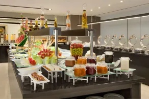 Ramada Plaza by Wyndham Istanbul Asia Airport - Image 5