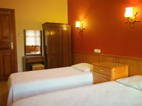 Tas Motel - Image 3