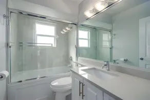 Edmond Home - Image 2
