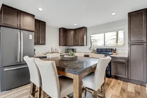 Quiet And Cozy Mystic Ranch Close To Everything 3 Bedroom Home by Redawning - Image 2