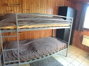 Modern Holiday Home in Somme-leuze With Sauna and Jacuzzi - Image 2