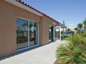 Beautiful holiday home near vineyards - Image 2