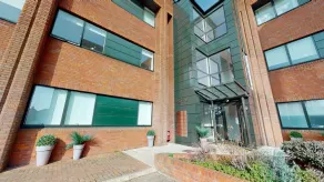 Luxury 1 Bedroom serviced apartment in the heart of Stevenage - Image 4