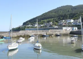 Sea View Apartment - Image 5