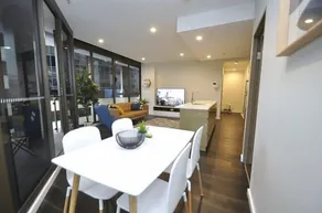 Sydney CBD 501 Bat Furnished Apartment - Image 5